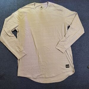 Under Armour long sleeve shirt
